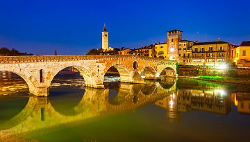 Ponte Pietra, das antike Wunder von Verona.