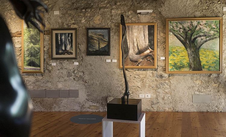 Casa degli Artisti ''Giacomo Vittone'' - Cosa vedere e sapere di Casa degli Artisti "Giacomo Vittone" a Tenno, vicino a Riva del Garda.