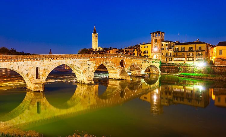 Ponte Pietra l'Antica Meraviglia di Verona