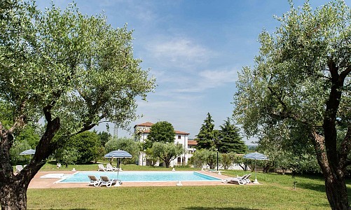 Agriturismo Colombare Teboi - Lazise (Verona)   Swimming pool 