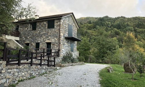 Agriturismo & Agricampeggio Il Mulino - Borzonasca (Genova)