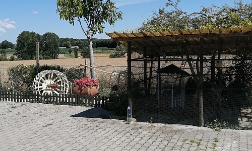 Agriturismo Nuvolino - Monzambano (Mantova)   Children playground 