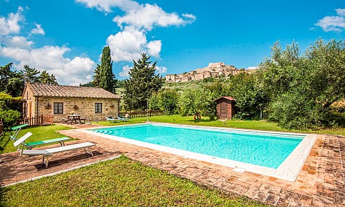 Agriturismo Il Pratone - Castiglione d'Orcia (Siena)   Swimming pool 